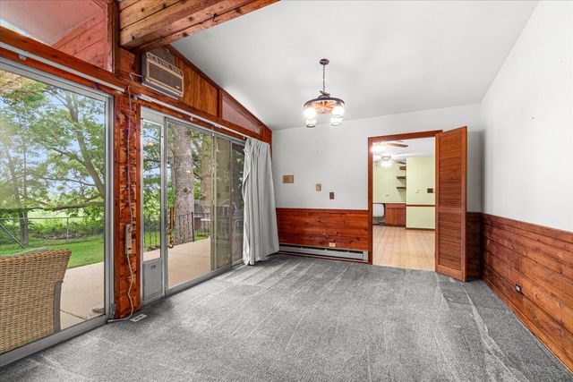 3S984 Oakland Lane, North Aurora, IL 60542