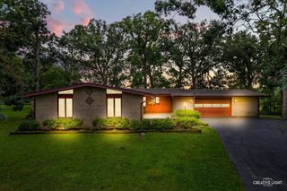 3S984 Oakland Lane, North Aurora, IL 60542