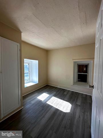 26 S STATE ST, Dover, DE 19901