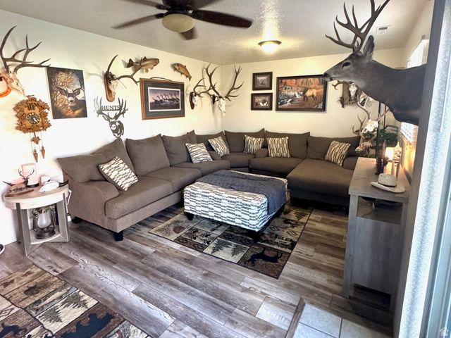 1616 N 725 W, Clinton, UT 84015