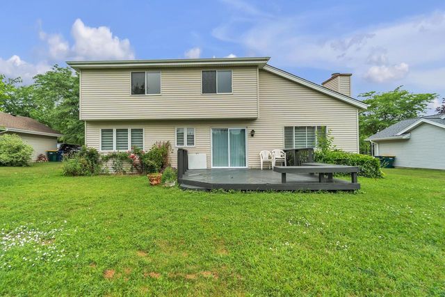 711 E Mary LANE, Oak Creek, WI 53154