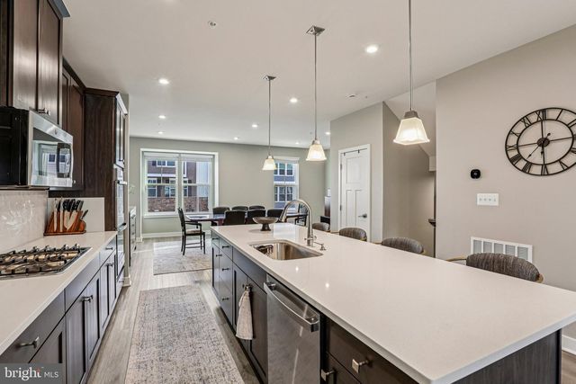 8002 QUAIL RISE LN, Laurel, MD 20723