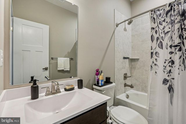 8002 QUAIL RISE LN, Laurel, MD 20723