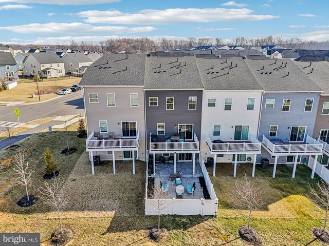 8002 QUAIL RISE LN, Laurel, MD 20723