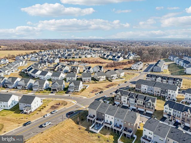 8002 QUAIL RISE LN, Laurel, MD 20723