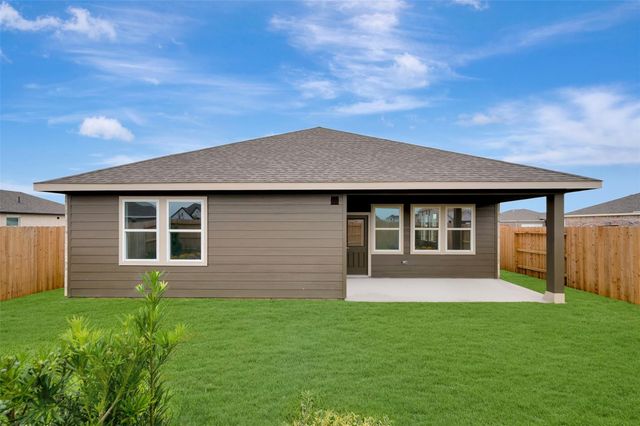 564 Day Station Drive, Dayton, TX 77535