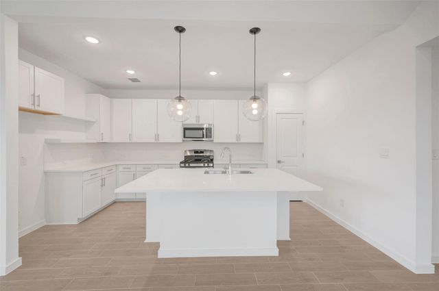 564 Day Station Drive, Dayton, TX 77535