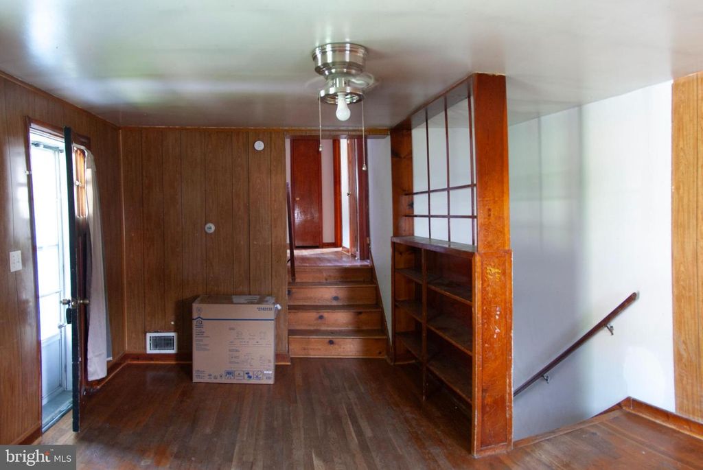 209 FULTON ST, Hancock, MD 21750