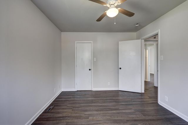 1324 E Hill Street, Joplin, MO 64801