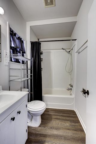 1324 E Hill Street, Joplin, MO 64801