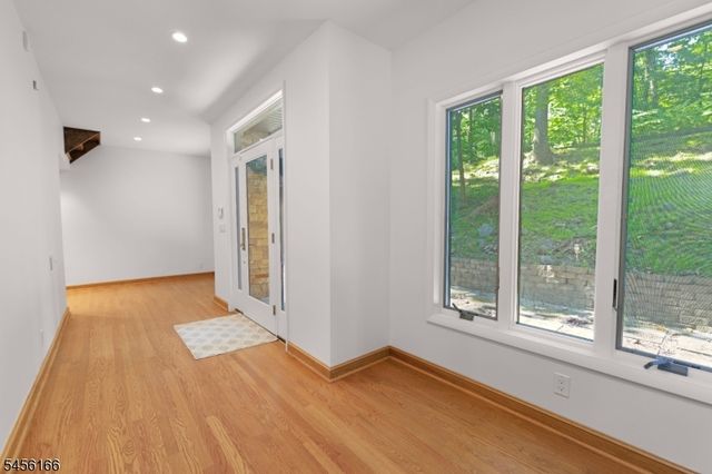 1204 Johnston Dr, Watchung Boro, NJ 07069