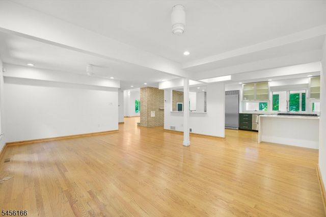1204 Johnston Dr, Watchung Boro, NJ 07069