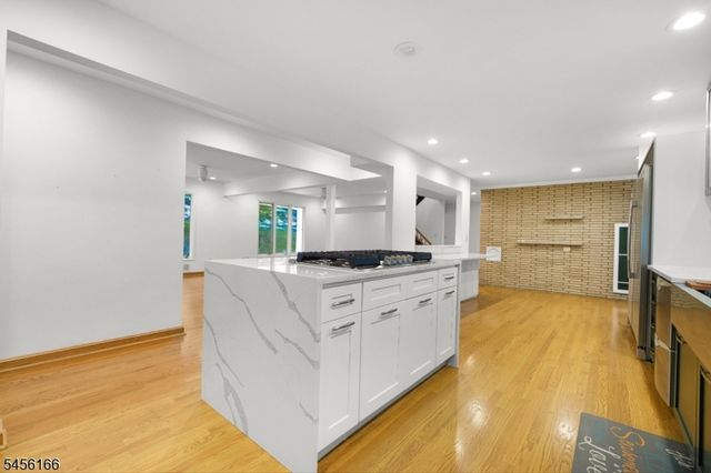 1204 Johnston Dr, Watchung Boro, NJ 07069