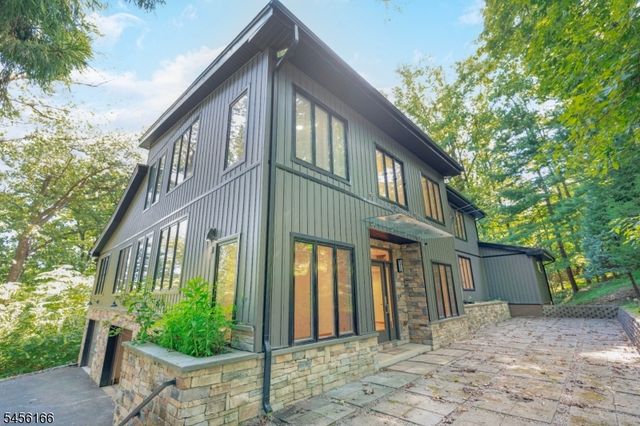 1204 Johnston Dr, Watchung Boro, NJ 07069