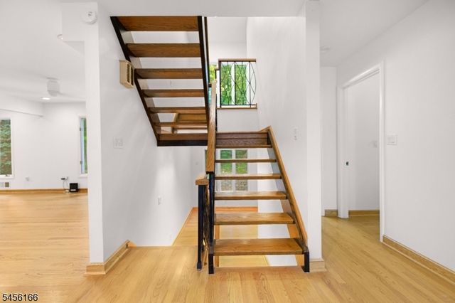 1204 Johnston Dr, Watchung Boro, NJ 07069