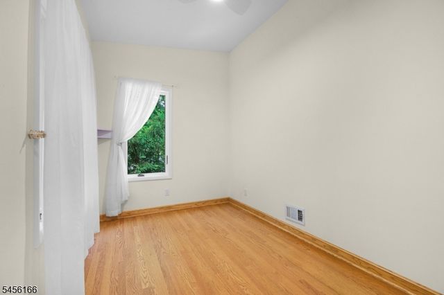1204 Johnston Dr, Watchung Boro, NJ 07069