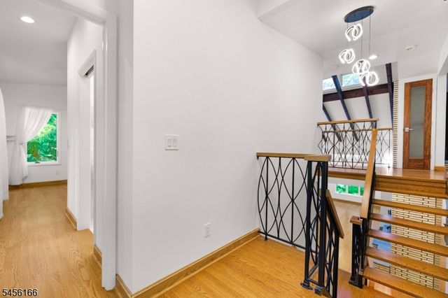 1204 Johnston Dr, Watchung Boro, NJ 07069