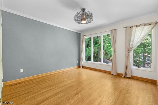 1204 Johnston Dr, Watchung Boro, NJ 07069