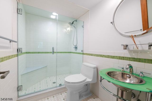 1204 Johnston Dr, Watchung Boro, NJ 07069