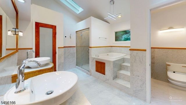 1204 Johnston Dr, Watchung Boro, NJ 07069