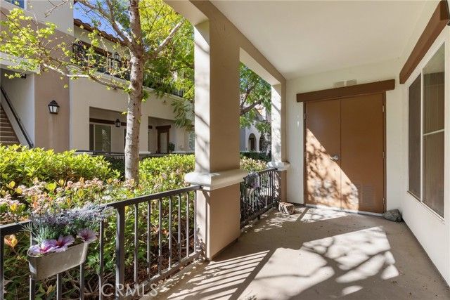 469 Country Club 114, Simi Valley, CA 93065