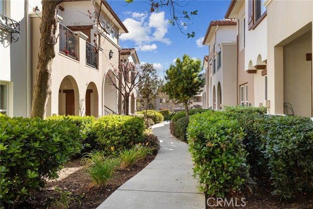 469 Country Club 114, Simi Valley, CA 93065