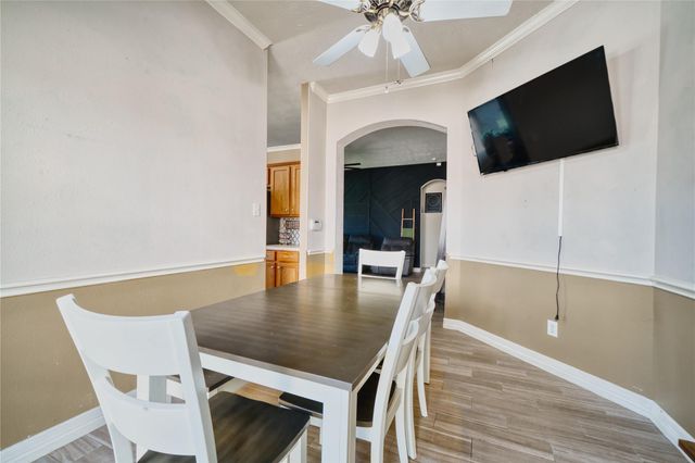 1527 Country Club Cove Dr, Baytown, TX 77521