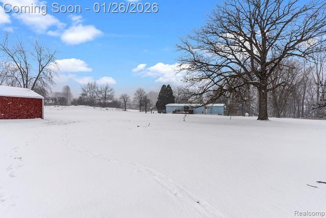 5246 Nicholson Road, Fowlerville, MI 48836