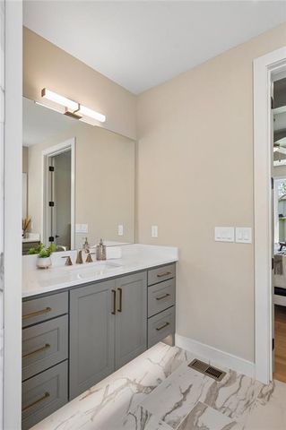 2728 NE 91st Place, Kansas City, MO 64156