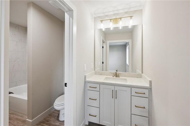 2728 NE 91st Place, Kansas City, MO 64156
