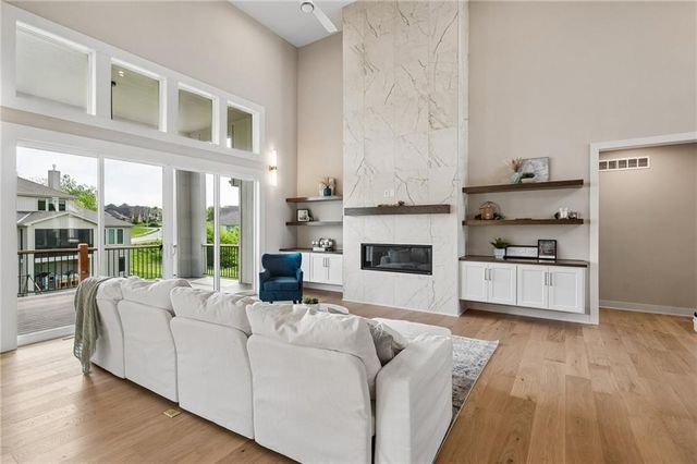 2728 NE 91st Place, Kansas City, MO 64156