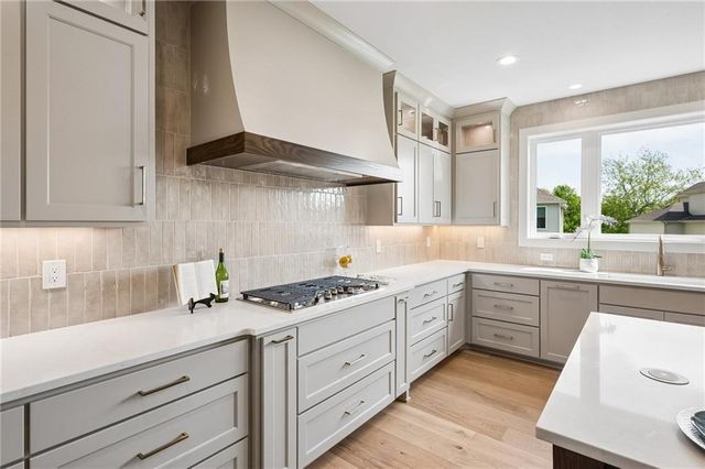 2728 NE 91st Place, Kansas City, MO 64156