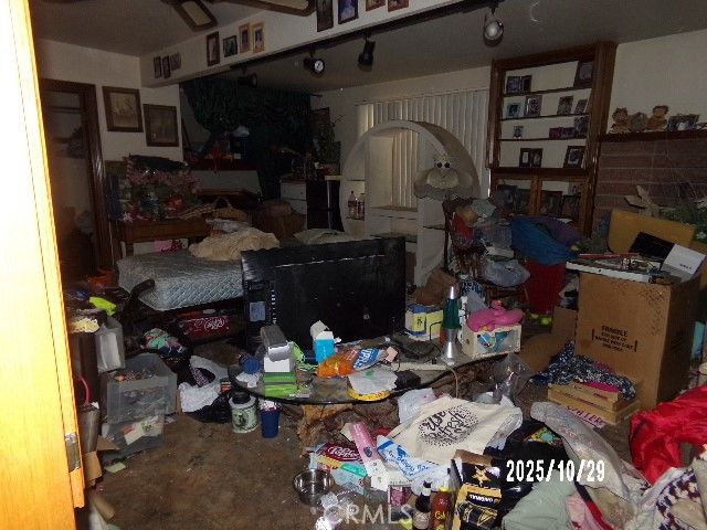 11258 5th Avenue, Hesperia, CA 92345