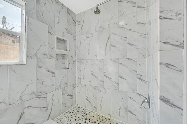 7625 Touchstone Street, Houston, TX 77028