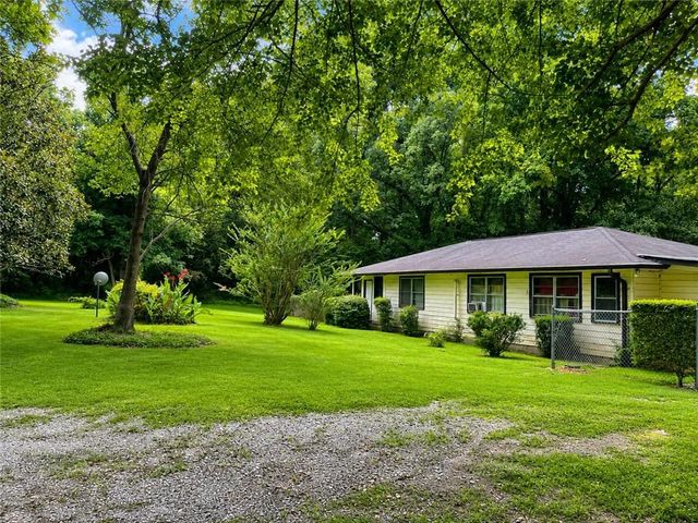 172 Raymond Carson, Newnan, GA 30265