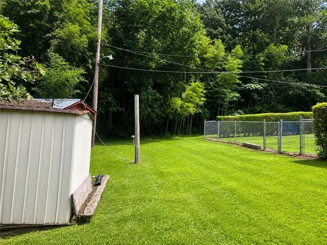 172 Raymond Carson, Newnan, GA 30265