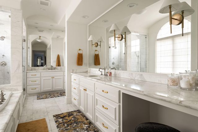 2215 North Boulevard, Houston, TX 77098