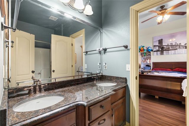 200 W Kimberly Lane, Rogers, AR 72756