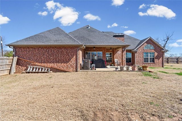 200 W Kimberly Lane, Rogers, AR 72756