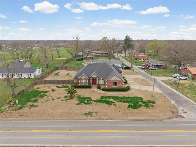 200 W Kimberly Lane, Rogers, AR 72756
