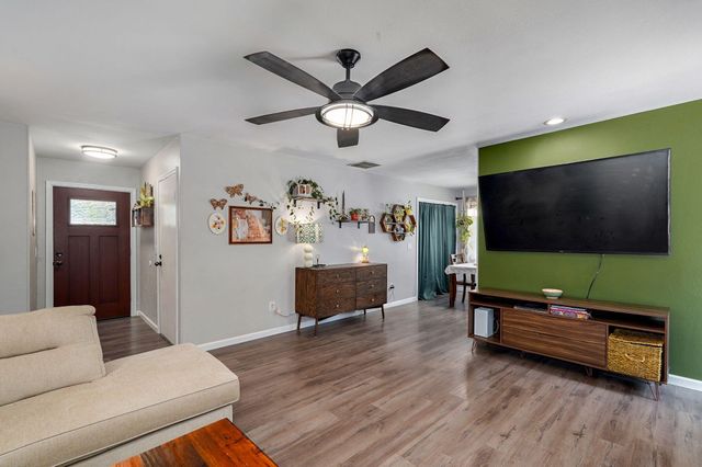 5432 South Honeysuckle Lane, Battlefield, MO 65619