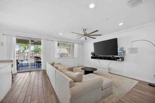 12555 Thornberg Way, Rancho Cordova, CA 95742