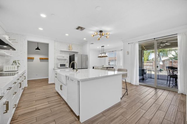 12555 Thornberg Way, Rancho Cordova, CA 95742