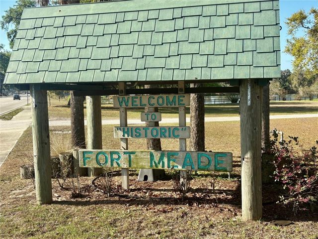 501 N LANIER AVENUE, Fort Meade, FL 33841