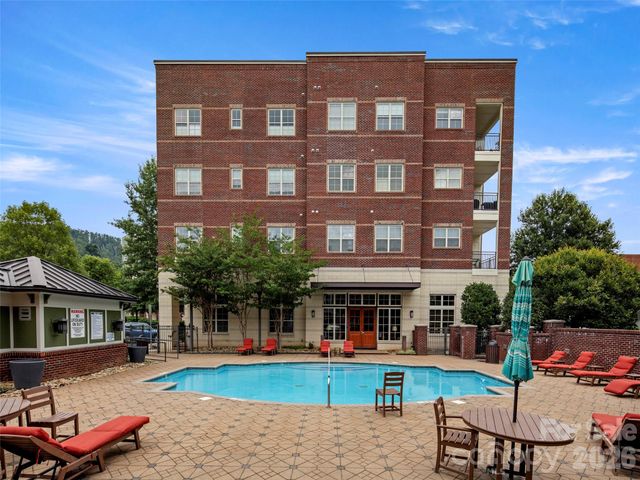 5 Farleigh Street 104, Asheville, NC 28803