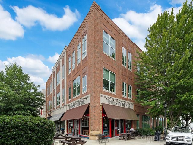 5 Farleigh Street 104, Asheville, NC 28803