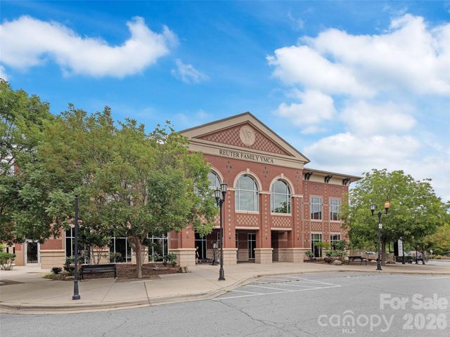 5 Farleigh Street 104, Asheville, NC 28803