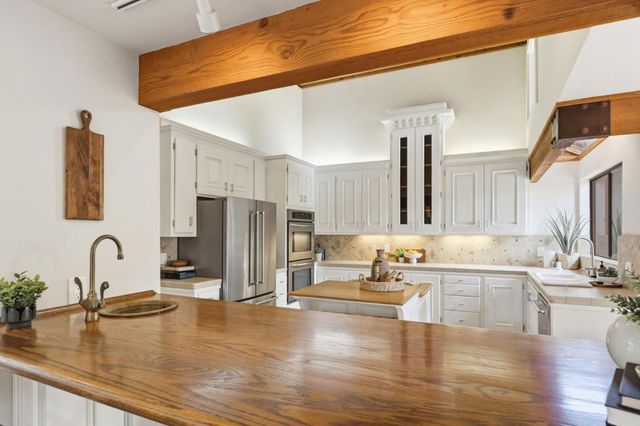 328 Cliff Drive, Aptos, CA 95003
