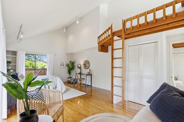 328 Cliff Drive, Aptos, CA 95003