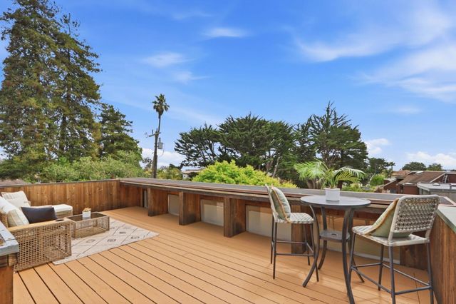 328 Cliff Drive, Aptos, CA 95003